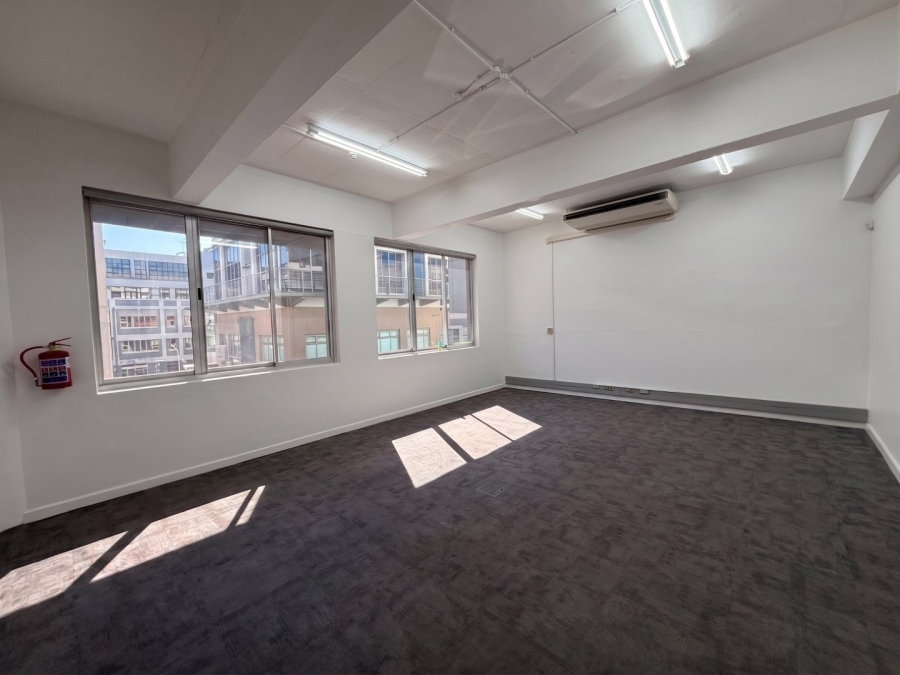 To Let Commercial Property for Rent in Green Point Western Cape